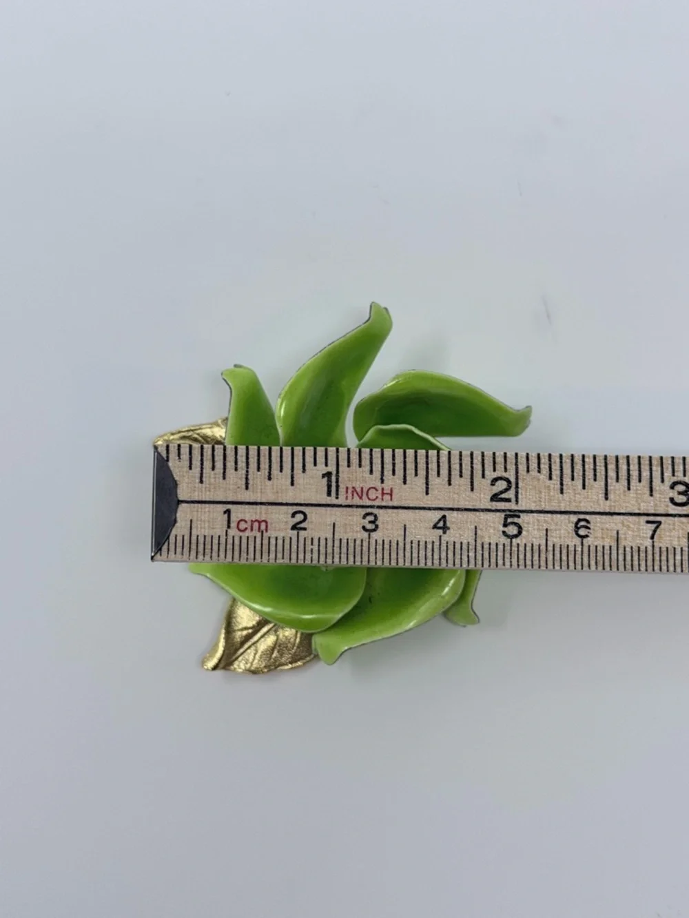 Vintage Green Enamel Flower Brooch Gold Tone Leaf Pin Statement Floral - Picture 7 of 7